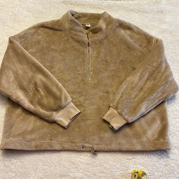 Old Navy Sweaters - Old Navy Teddy Cropped Half Zip Hoodie